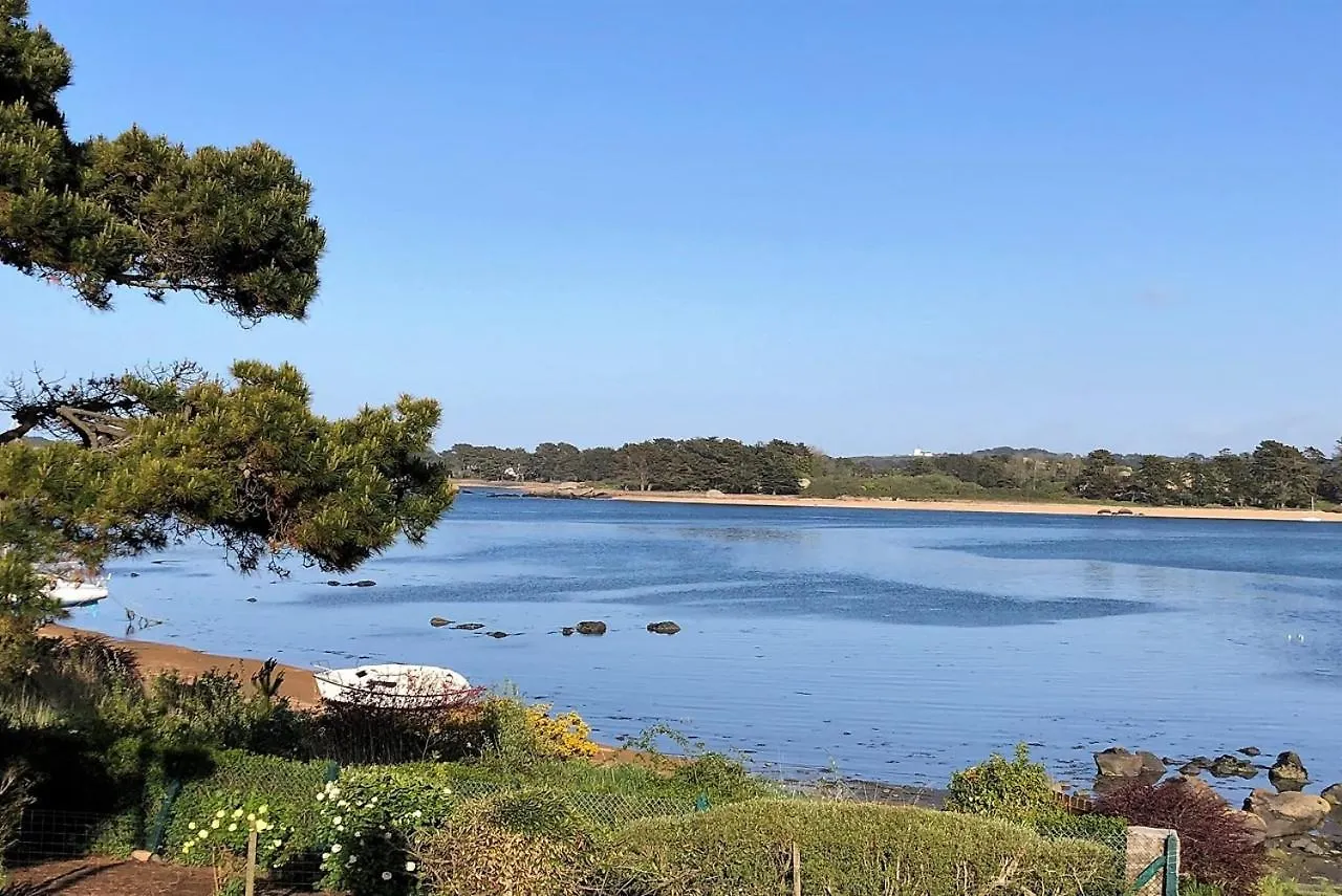 Maison Bretonne Avec Belle Vue Mer A Tregastel - Ref 50 Villa